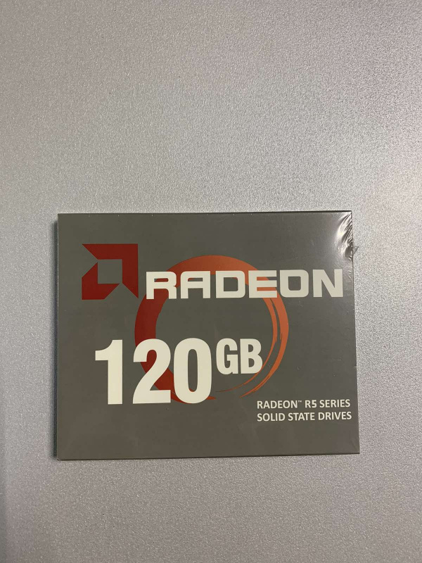 SSD накопитель Radeon 120GB