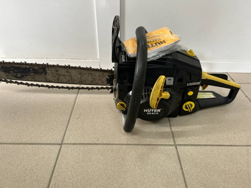 Бензопила HUTER BS 6218